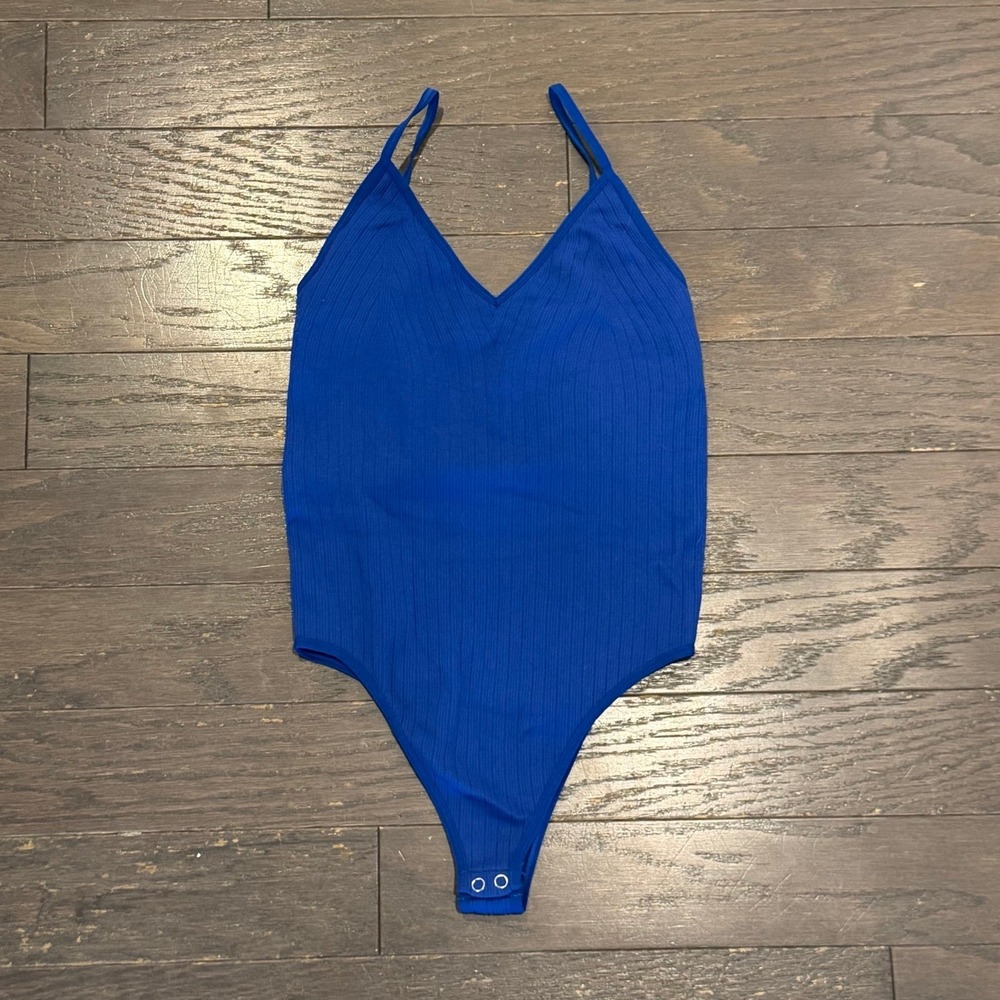 Gypsy + Jade Royal Blue Ribbed V-Neck Bodysuit Adjustable Straps Size S/M 3K139